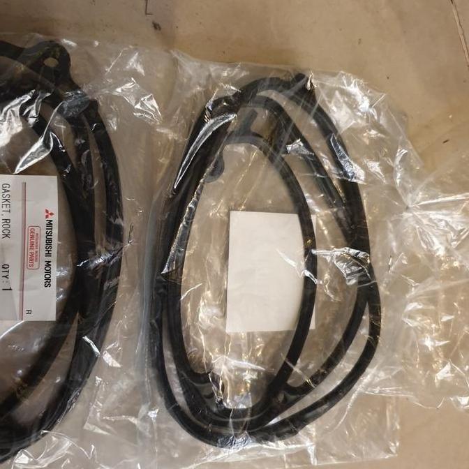 Paking Tutup Klep Gasket Rocker Asli Mitsubishi Grandis