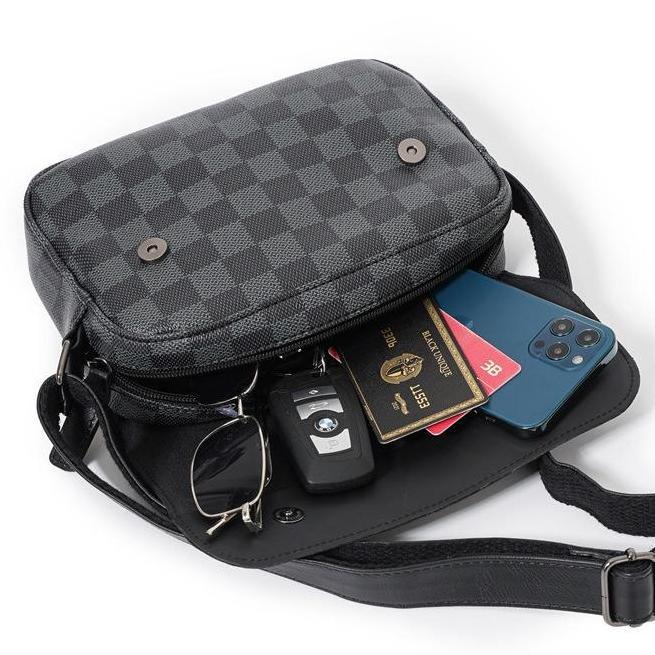 Younew- Leather Concept Yulius Tas Selempang Pria Kulit Mini Sling Bag Kulit Pria