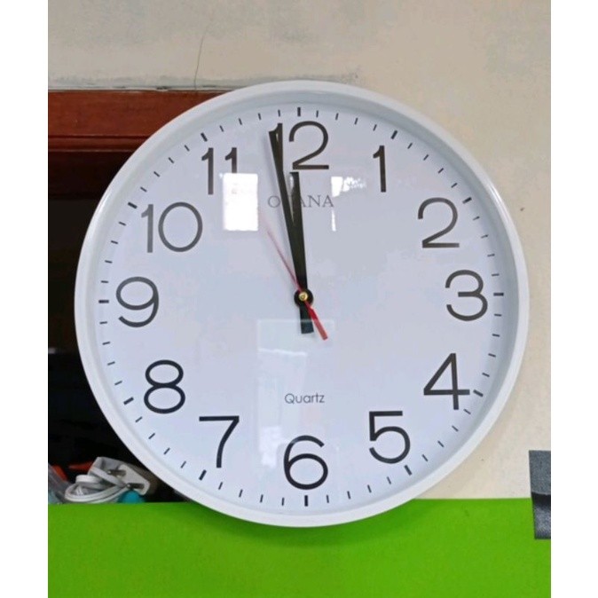 Jam Dinding Ogana Polos Besar 901