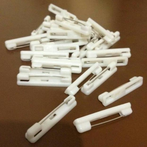 Peniti bross peniti dada name tag akrilik plastik