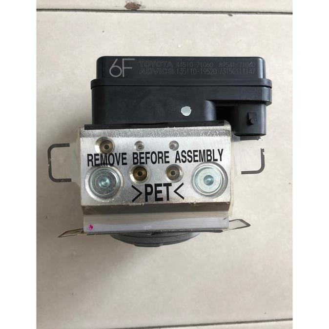 Modul ABS Actuator Assy Brake Toyota Fortuner 44050-71060 44510-71060