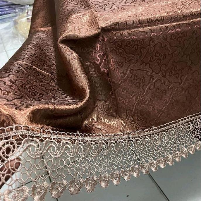 Taplak Meja Makan 6 Kursi 150 X 230 Cm Bahan Kain  Motif Shabby Mewah