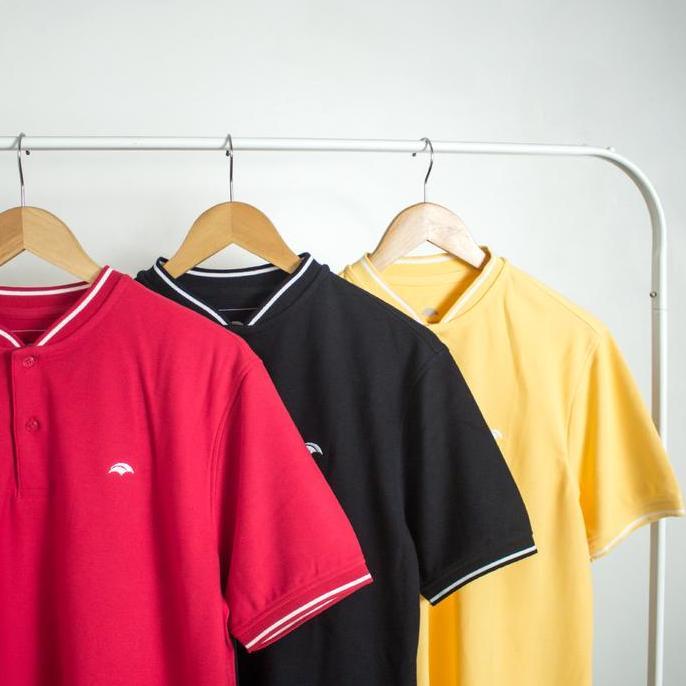 Kaos polo pria polos tanpa kerah red merah HANLEY GOODFRIENDS ORINAL