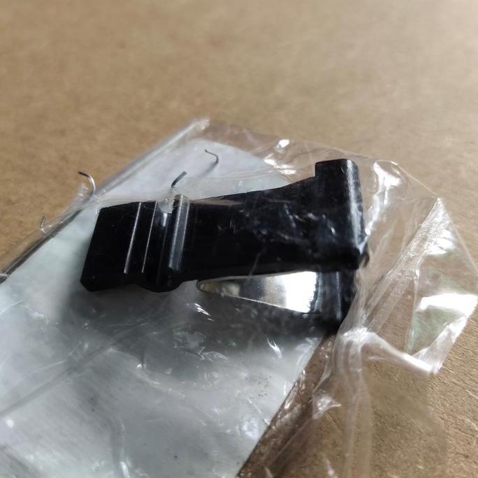 SPRING PER PLAT TUTUP TANGKI BENSIN VIOS INNOVA FORTUNER HILUX ASLI PASTI ORI READY