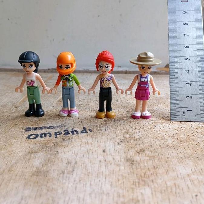 4 PCS FIGURE MINJ LEGO FRIENDS CAMPUR CS99