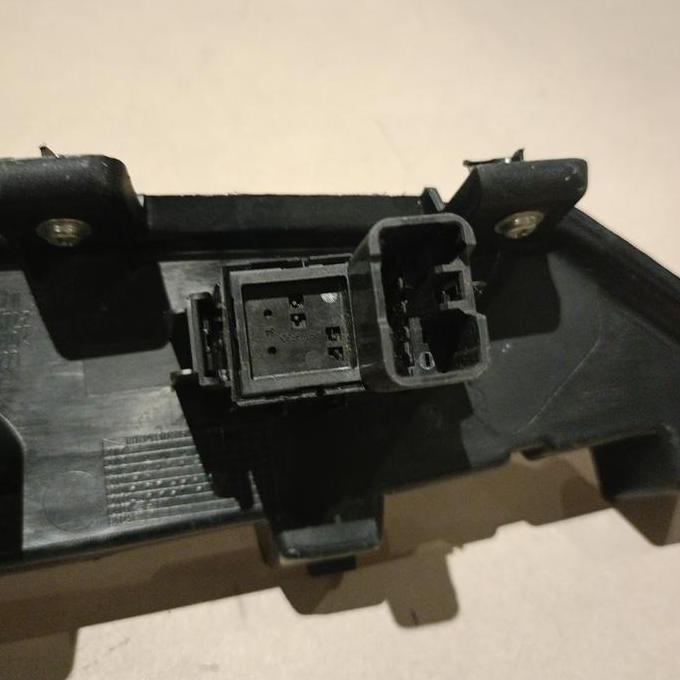 Saklar Power Window Kaca Pintu Kiri ORIGINAL Bekas