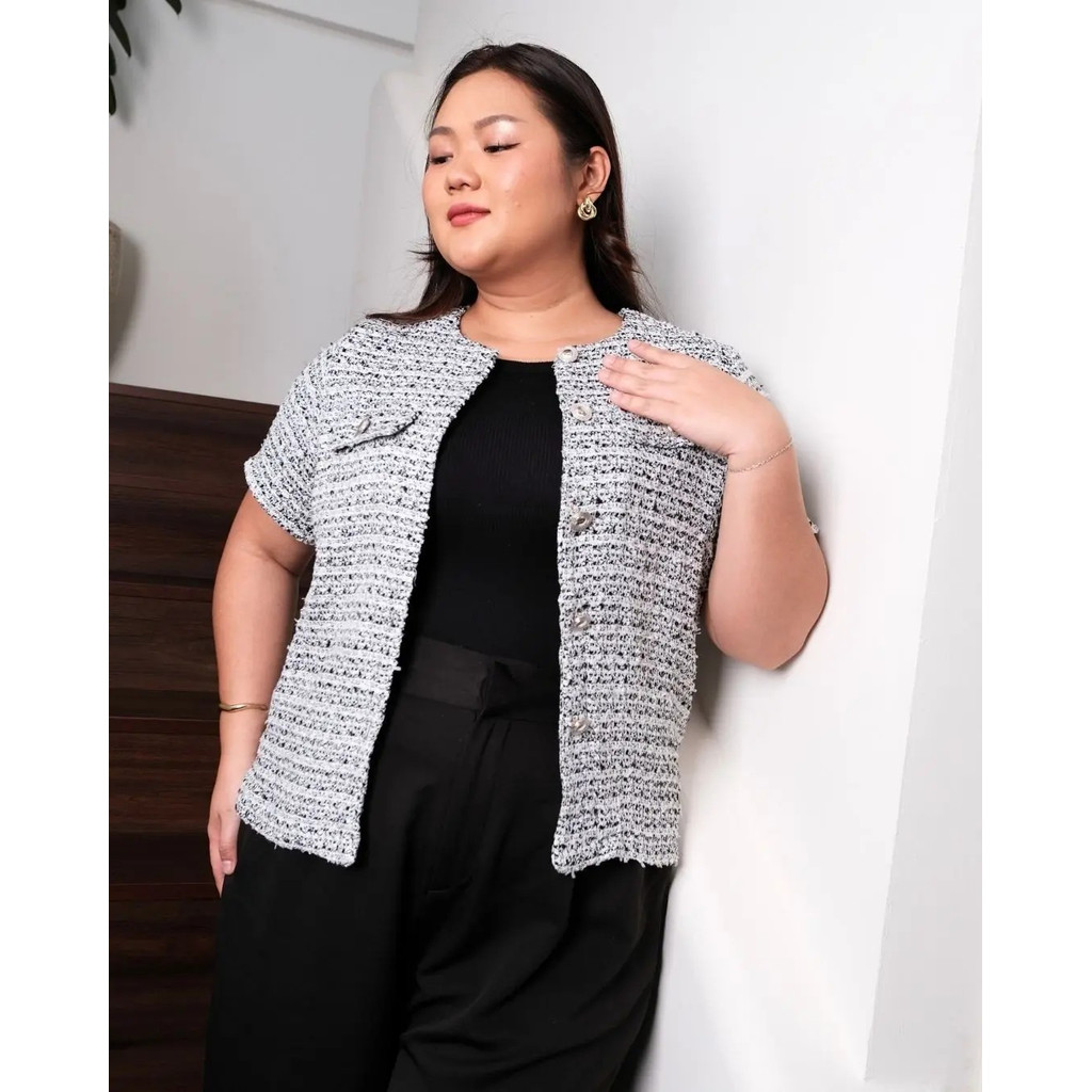Monochrome Tweed Outer Wanita - Blazer Pendek Jumbo
