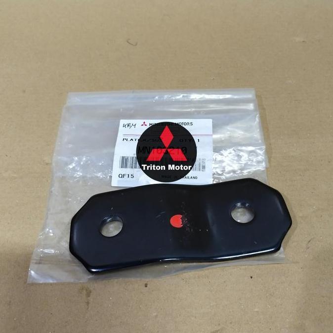 Plate Spring Shackle Anting" Per Belakang Mitsubishi Triton