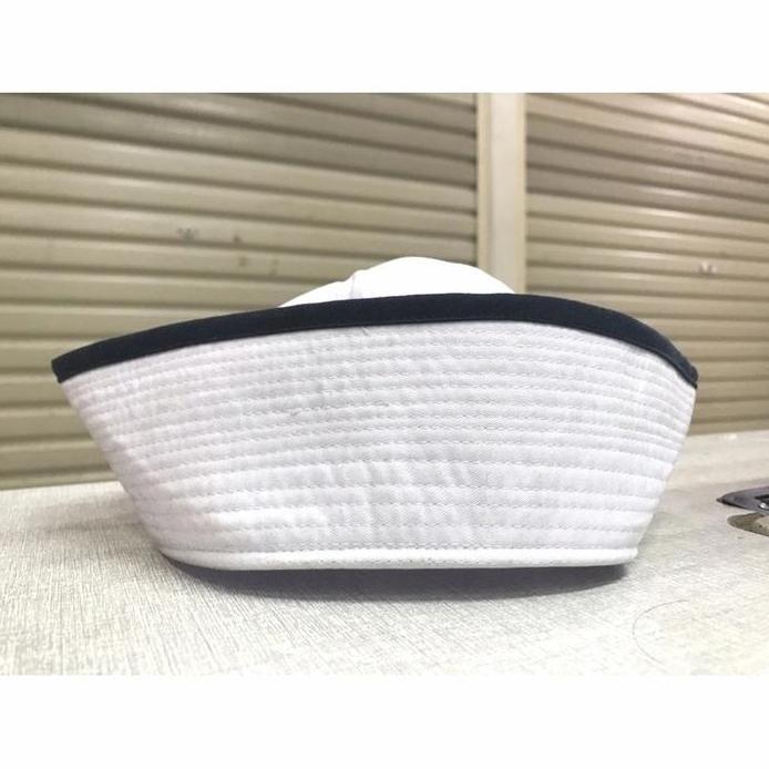 topi popeye pelaut