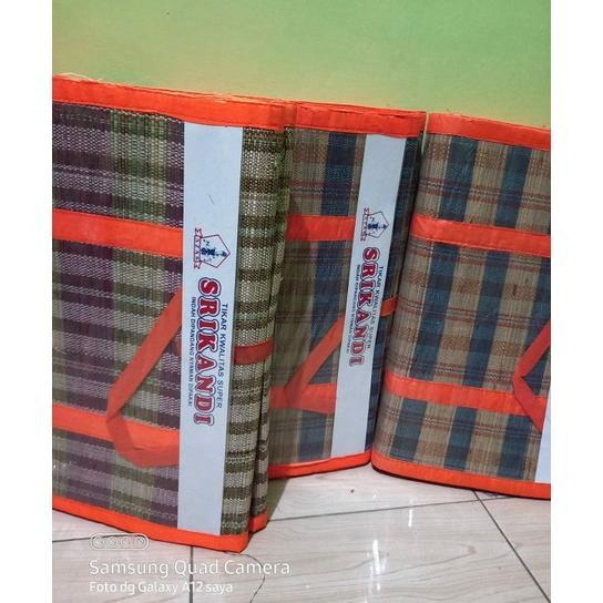 Tikar Lipat Mendong Tikar Lipat Srikandi &Dua Sangkar Kotak/Tikar Motif Kotak