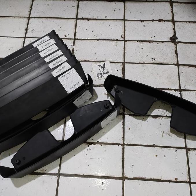 TOOLTRAY VESPA EXCEL SPARTAN PX ORIGINAL PIAGGIO NOS MULUS CAKRA