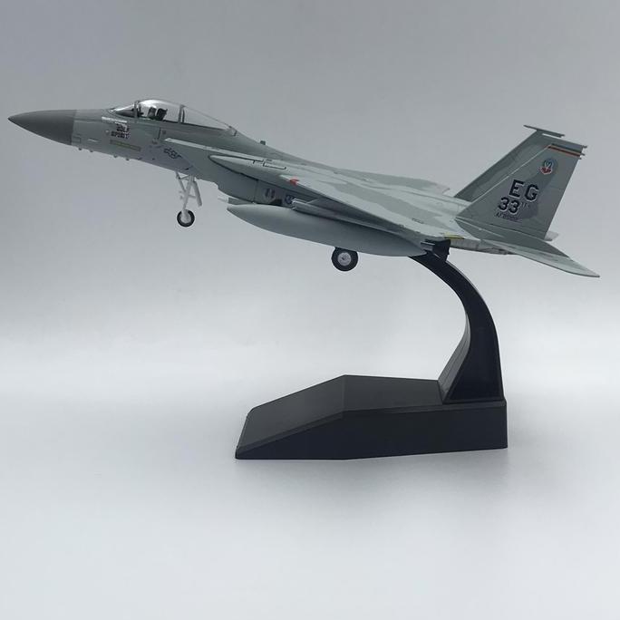 cv.danendra / Diecast pesawat tempur F-15C  scala  1:100 merek Diskon