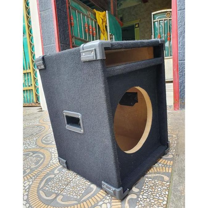 Box Speaker 12in Slot
