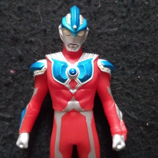 Bandai 14 Cm Ultra Hero 500 Series Ultraman Ginga Strium