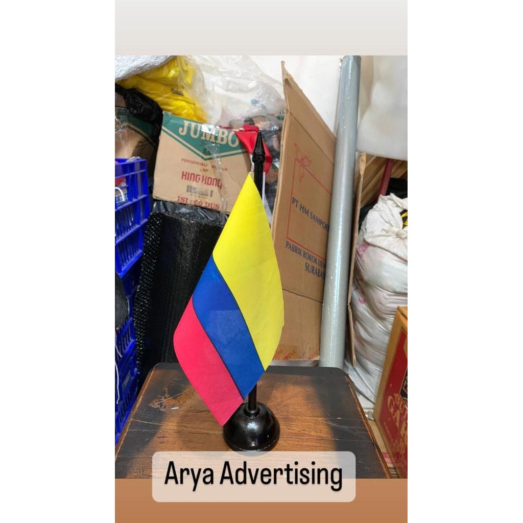 Bendera meja COLUMBIA+tiang kayu meja