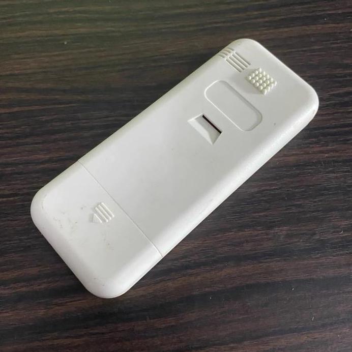 REMOT REMOTE AC POLYTRON DG11J1-01 ORI ORIGINAL ASLI KW