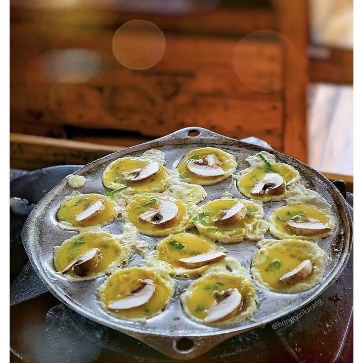 CUCI GUDANG Cetakan Telur Baklor 12 Lubang Martabak Telur Mini Anti Lengket Free Sutil Cetakan Kue C