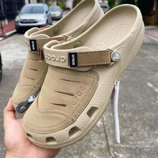 Sandal Pria CROCS YUKON ORIGINAL
