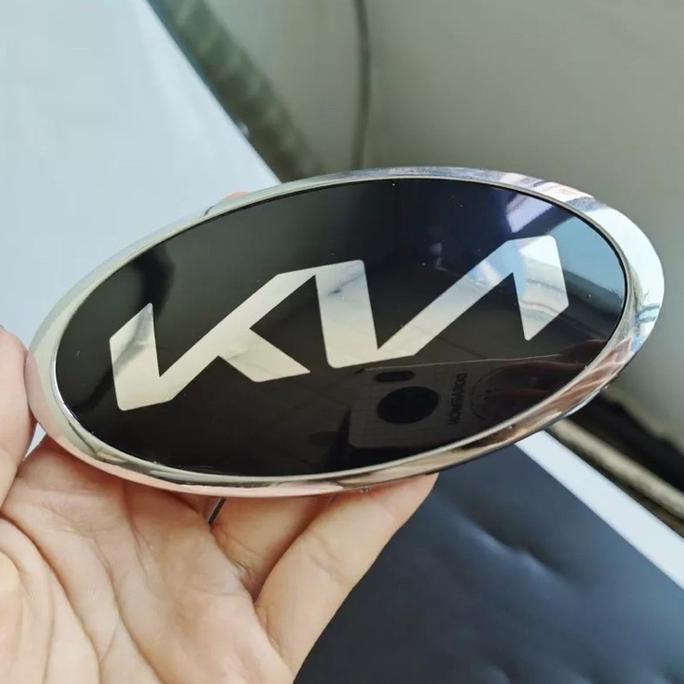 Emblem logo new Kia untuk Kia Sportage