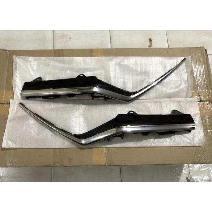 List Chrome Grill garnish CRV RW turbo gen5 facelift 2021 - 2022