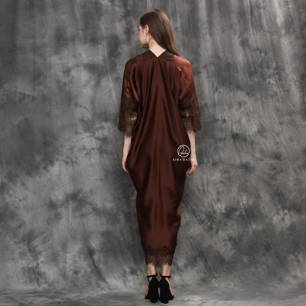 TERBARU AIRA BATIK - Anggia Kaftan Silk Polos