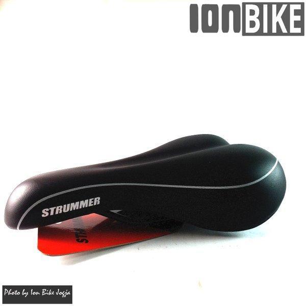 Sadel Gel Strummer By Velo 7313 3137 Lebar Saddle Sepeda Mtb Empuk Original Dan Terpercaya
