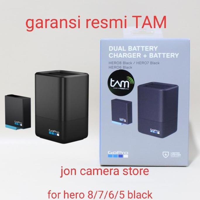 Closeup- Gopro Dual Battery Charger + Battery Hero 8/7/6 Black / Hero8