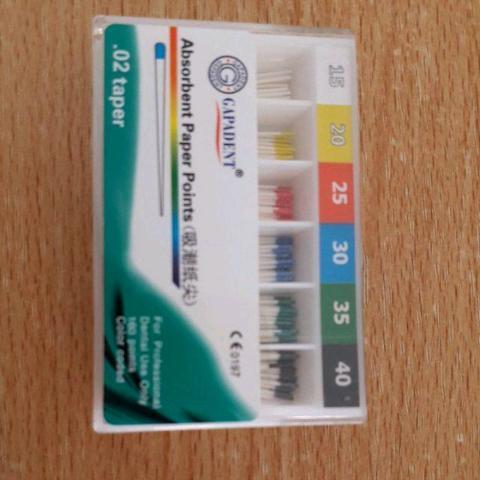 Dental Absorbent paper point # 15-40 (200 pcs / box )