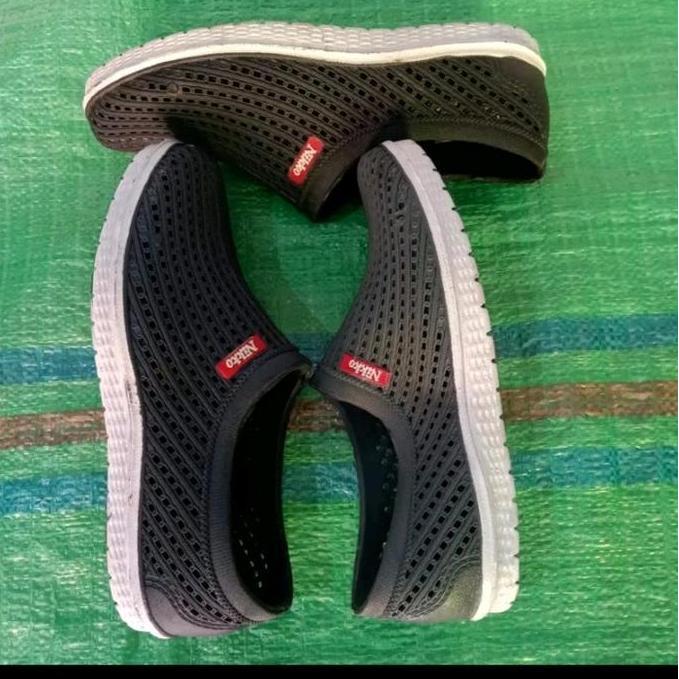 Shoe- Sandal Sepatu Karet Pria Desa Nikko 8152