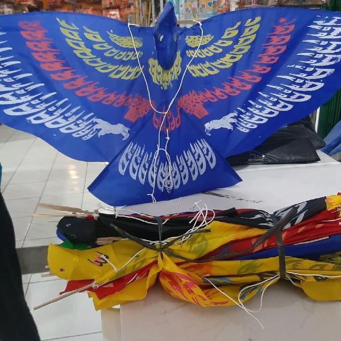 layangan hiasa burung garuda