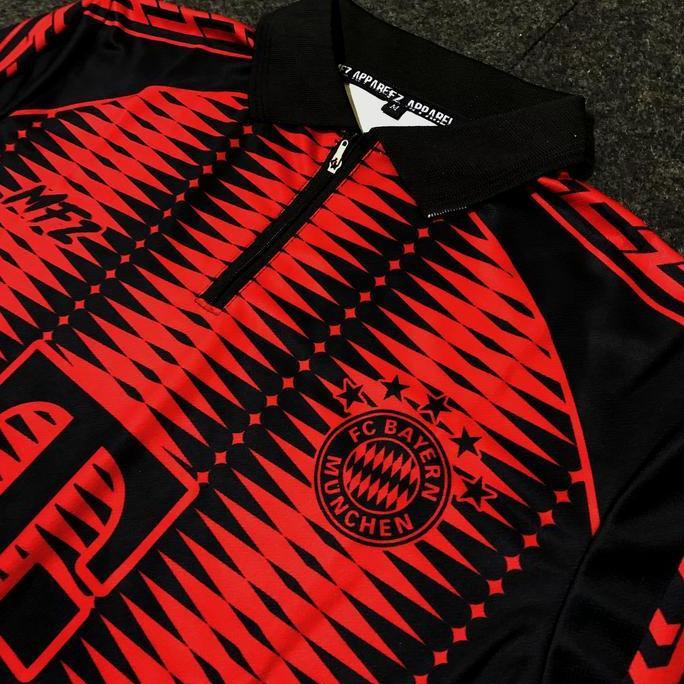 MFZ-RETRO LONGSLEVE WANGKI SLETING_ (BAYERN MUNCHEN)
