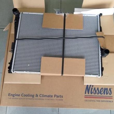 radiator BMW e46 merk nissen