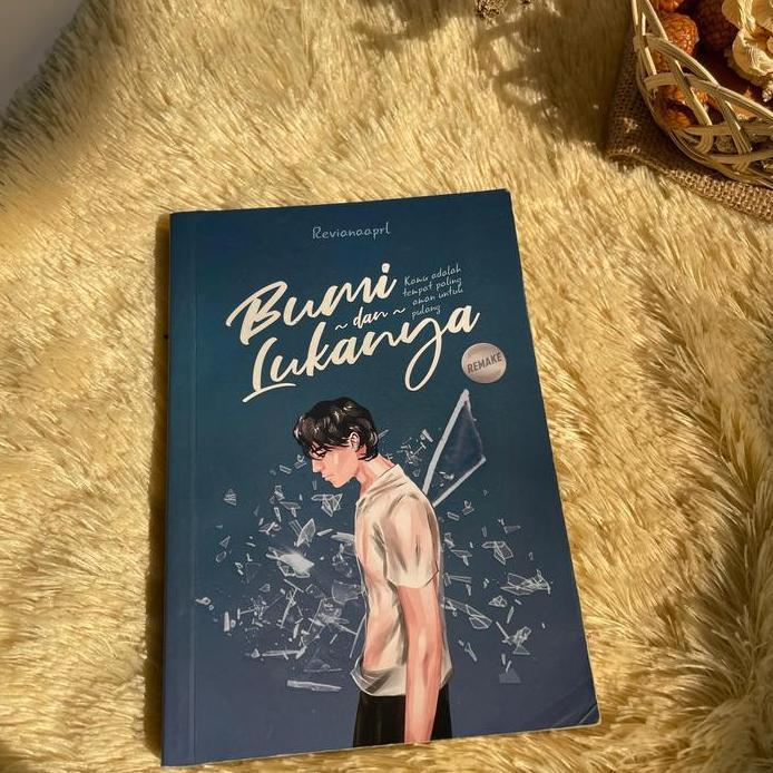 Buku Novel Bacaan Bumi dan Lukanya - Cahaya Duabelas Semesta - Bumi Fiksi