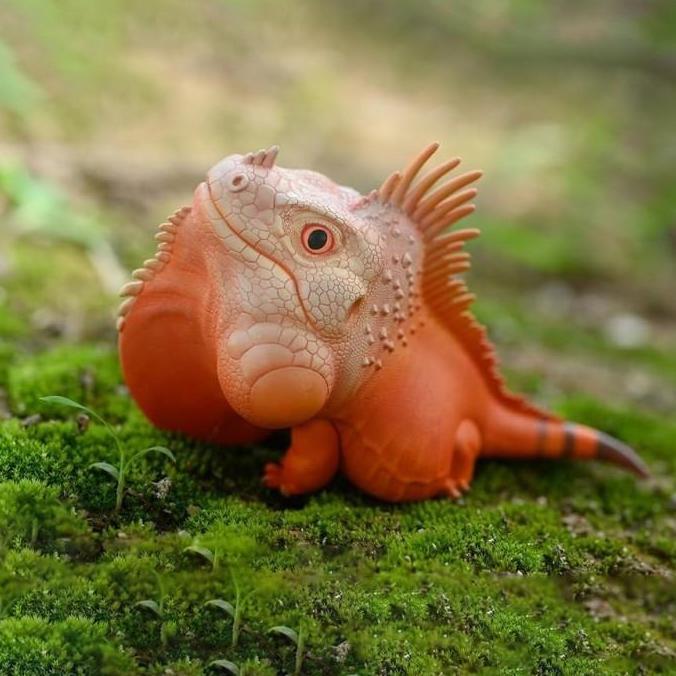 Animal Figure Resin Lizard Iguana Red Albino - Animal Heavenly Body