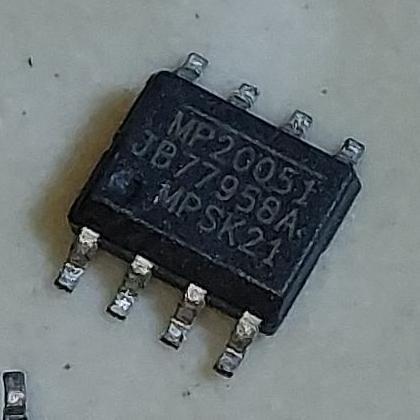 MP20051 MP20051DN LOW NOISE LINEAR REGULATOR IC SMD 1A 140MV SOP-8 SE27