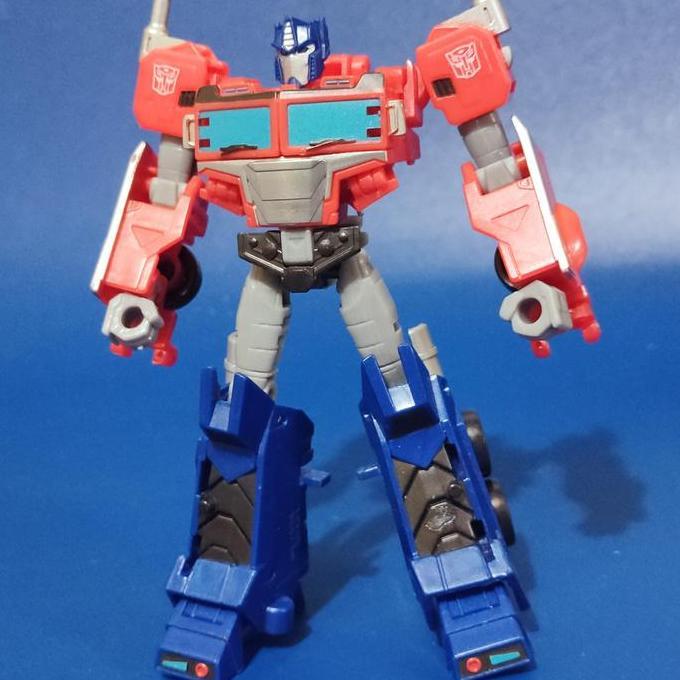 TRANSFORMERS CYBERVERSE : OPTIMUS PRIME 2ND HASBRO MIXX27