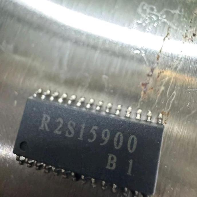 POLA IC R2S15900 ORIGINAL R2S 15900