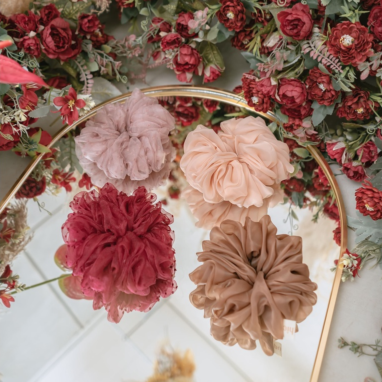 PUTHIC - Scrunchie By Puthic