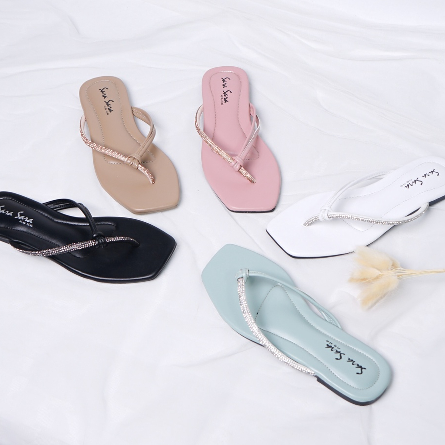 SARASARA YUK - ANGEL Sandal Wanita Jepit Blink Kristal Size 36 - 40 Sendal Teplek Flat Cewek Pergi Jalan Rumahan Belleza Warna Hitam Black Japit Rumah Anti Slip Empuk Sara Sara 37 38 39 Perempuan Kekinian Terbaru Shoes ORI Original Mall Official Store