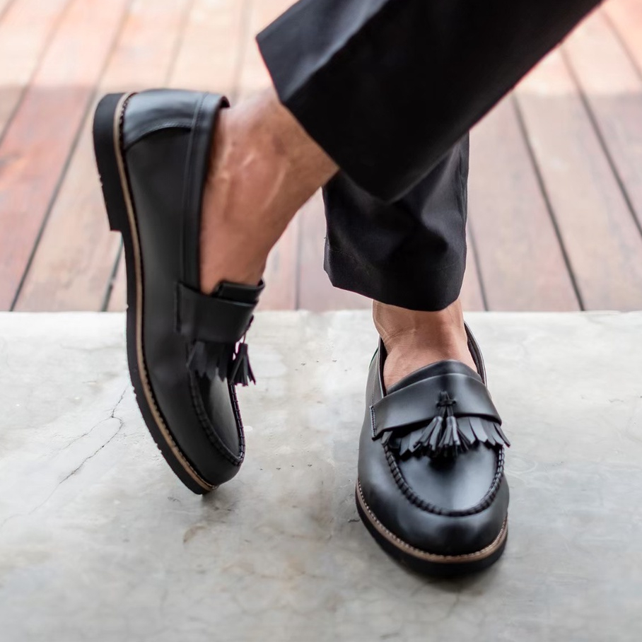 AARON BLACK - Sepatu Loafers Pria Kulit Kasual Klasik Formal Kerja Kuliah Pria/Cowok - Loafer