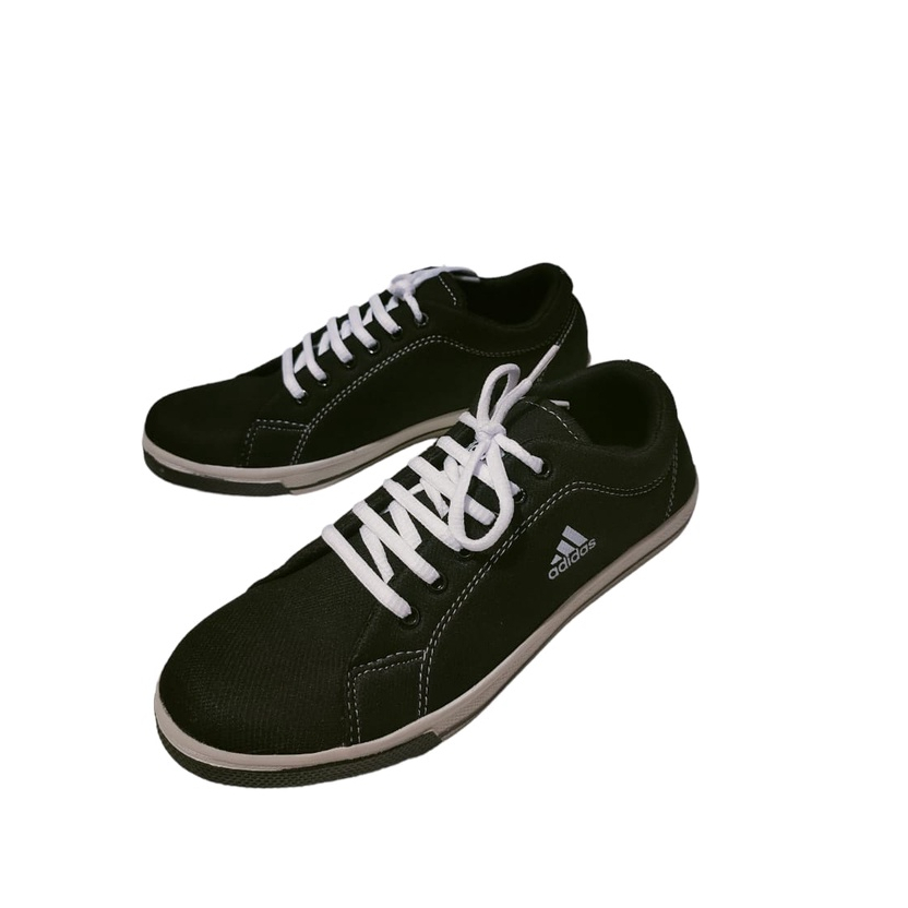 Sepatu Snekers Pria dan wanita JNC CR 7