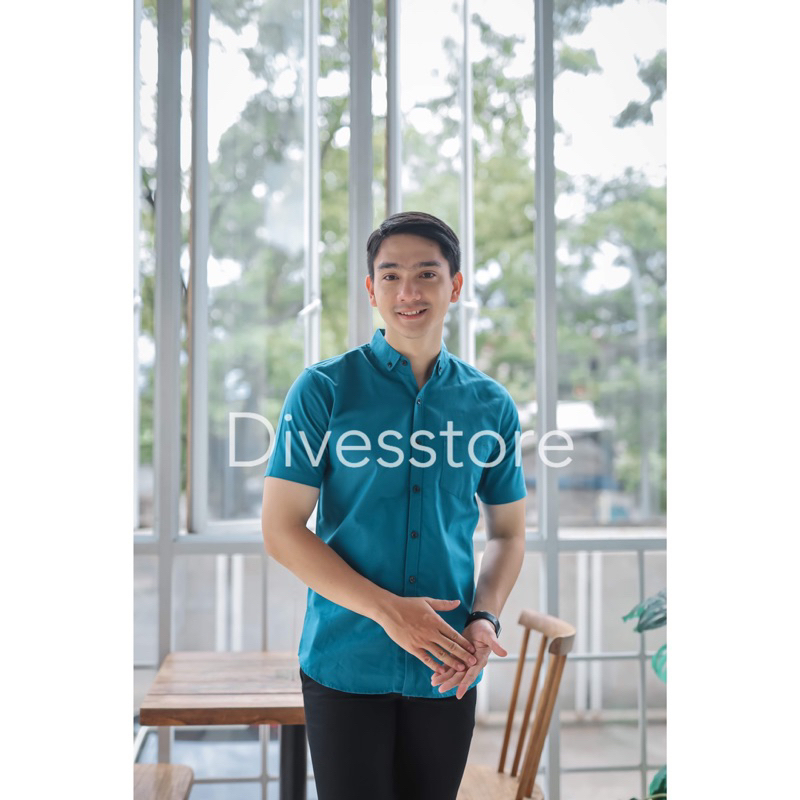 Kemeja pria cowok polos slimfit kasual basic HeM lengan pendek biru tosca