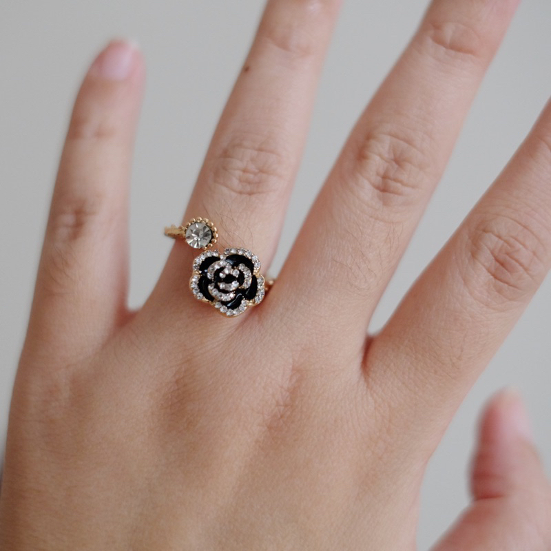 Ark.co - BLACK ROSE necklace &amp; ring kalung cincin bunga mawar hitam elegan minimalis