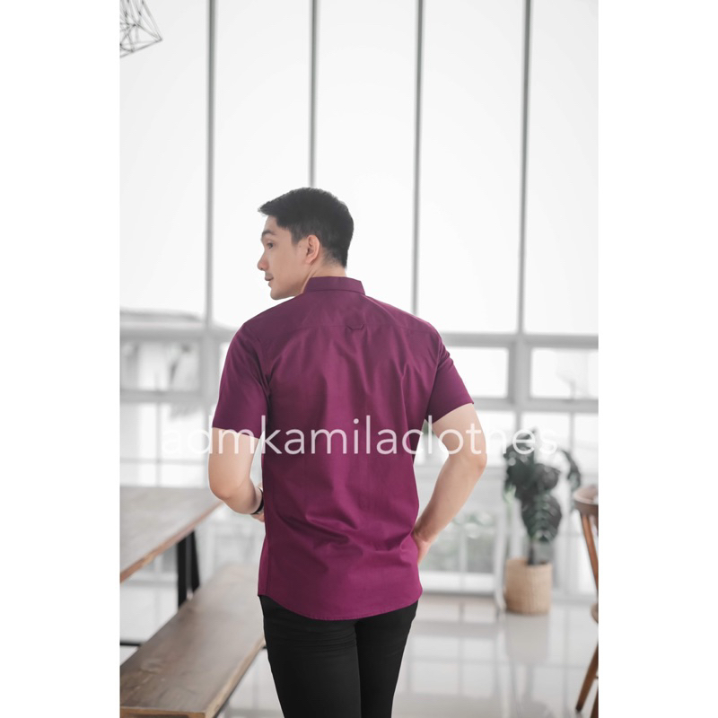 Kemeja pria cowok polos slimfit kasual basic HeM lengan pendek taro