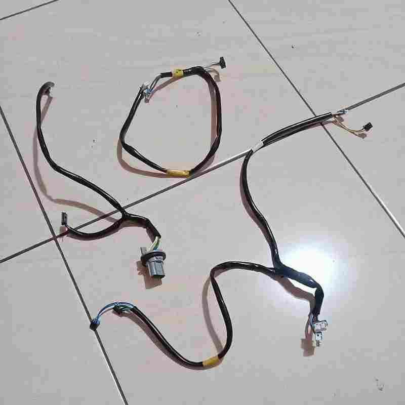 kabel replektor lampu depan honda vario 160 cc