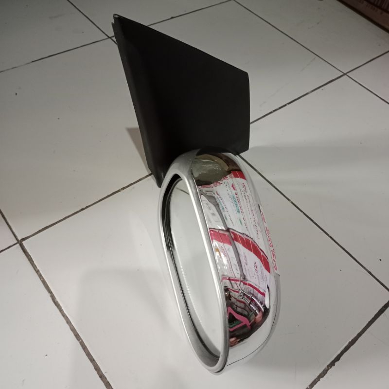 Spion grand Livina kanan