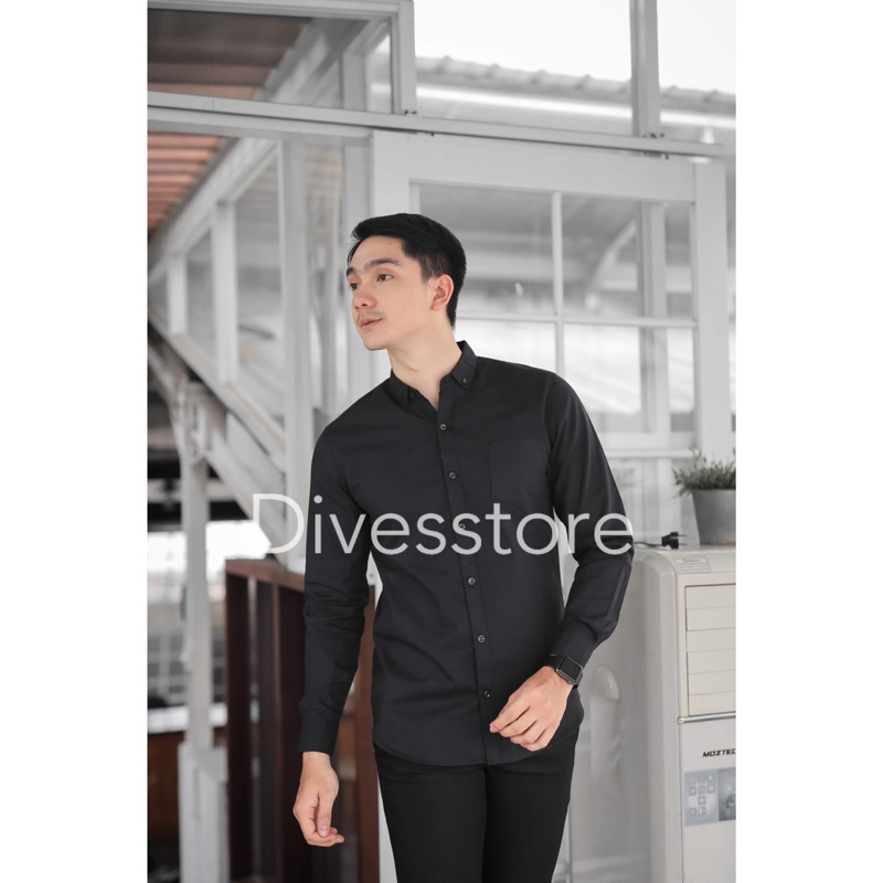 Kemeja pria cowok polos slimfit kasual basic HeM lengan panjang hitam