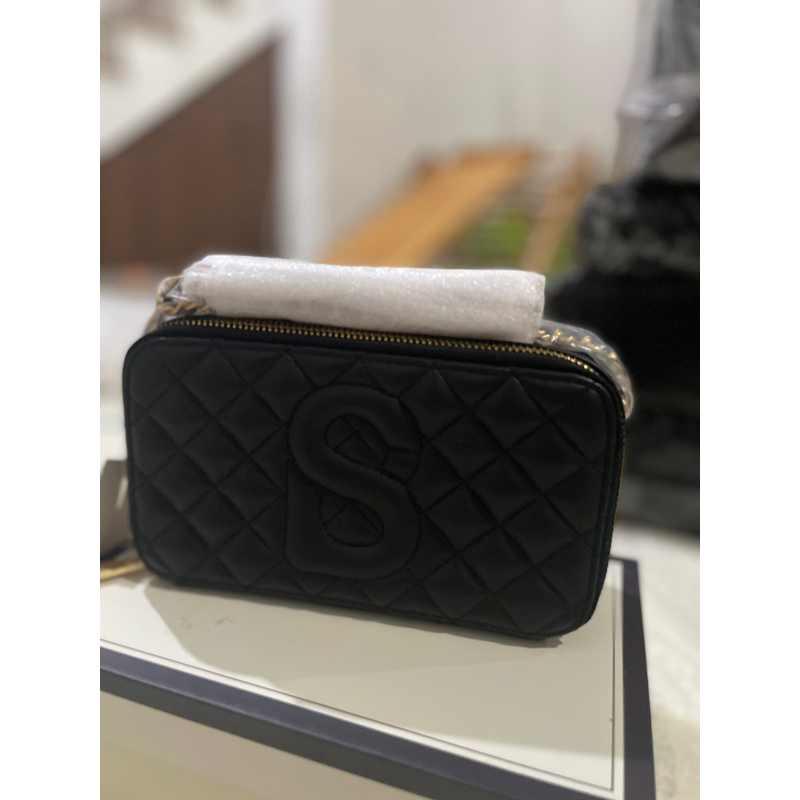 yura bag, alma flap bag by buttonscarves (ready)