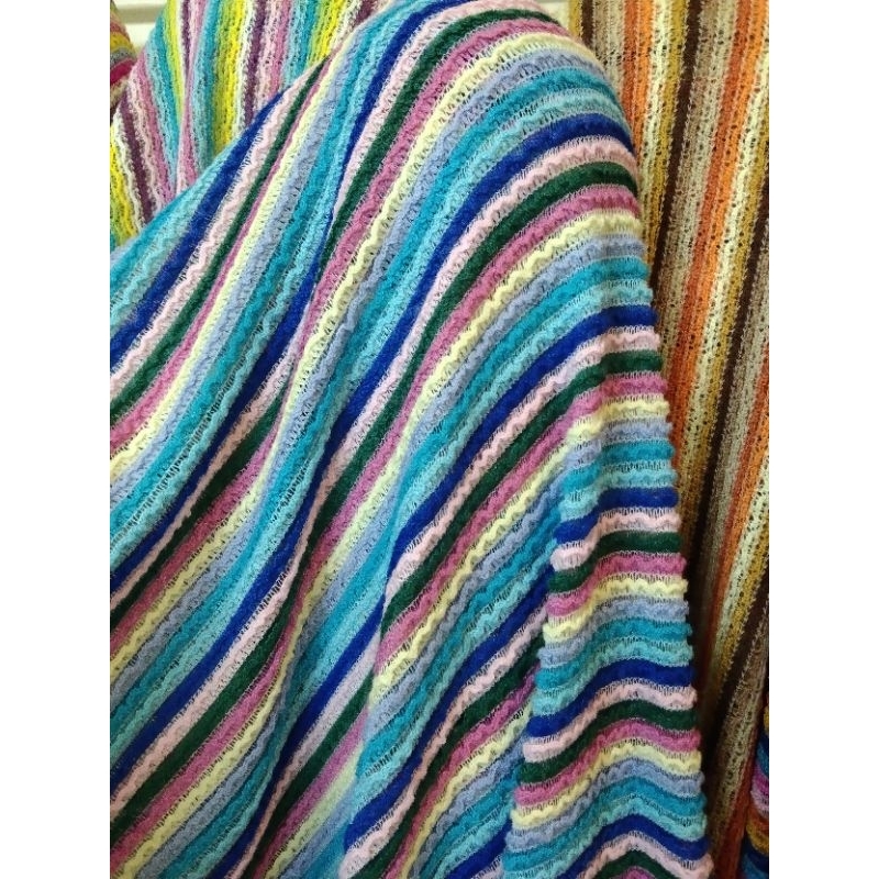 KAIN/BAHAN RAJUT SALUR