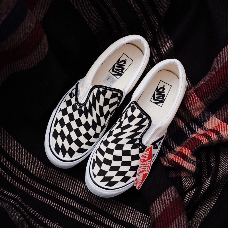 SEPATU VANS ORIGINAL RESMI PT NAVYA SLIP ON TWIST CHECKERBOARD BLACK WHITE